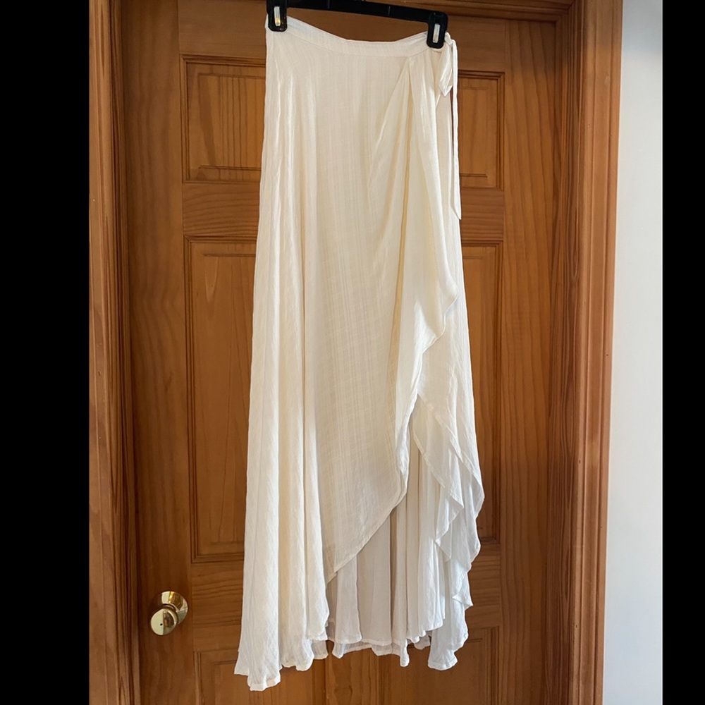 Jetset Diaries Iris White Wrap Maxi Skirt
